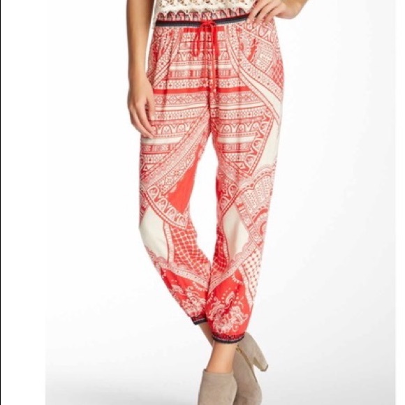 Flying Tomato Pants - Flying Tomatoe- NWOT- jogger pant
